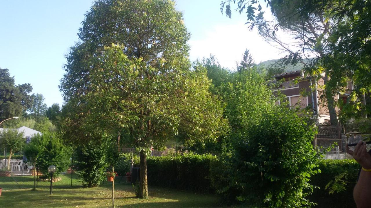 Hotel Le Vigne Contigliano Exterior foto