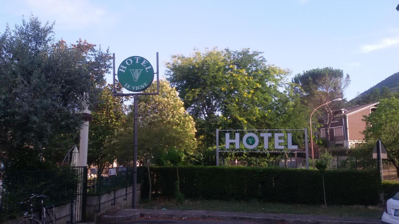 Hotel Le Vigne Contigliano Exterior foto